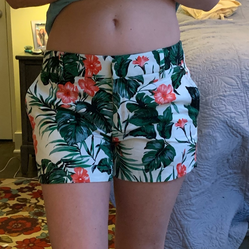 Antibes blanc Floral shorts